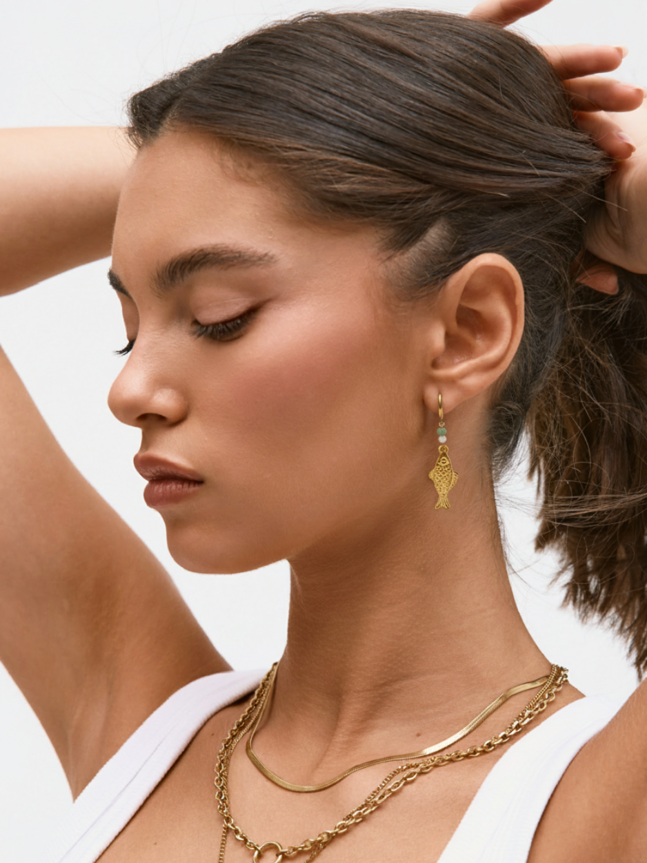 זוג עגילי דגים זהב