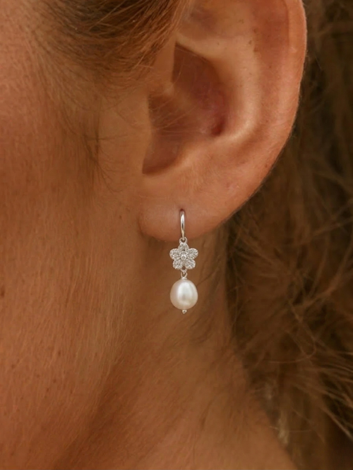 זוג עגילי איזבל פנינה כסף