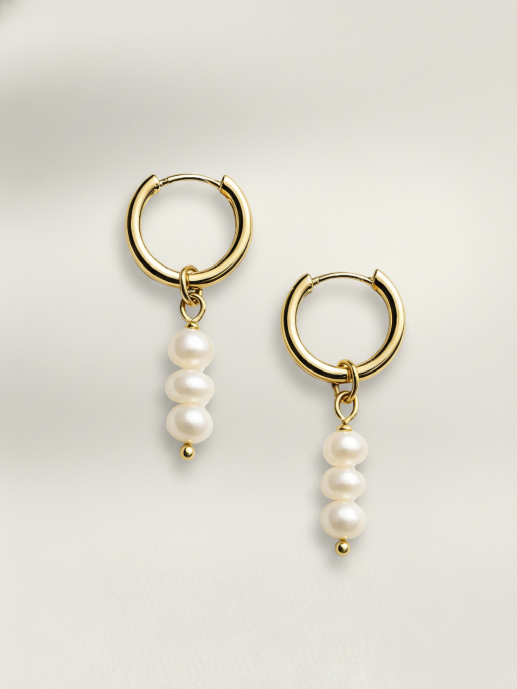 זוג עגילי נוי זהב