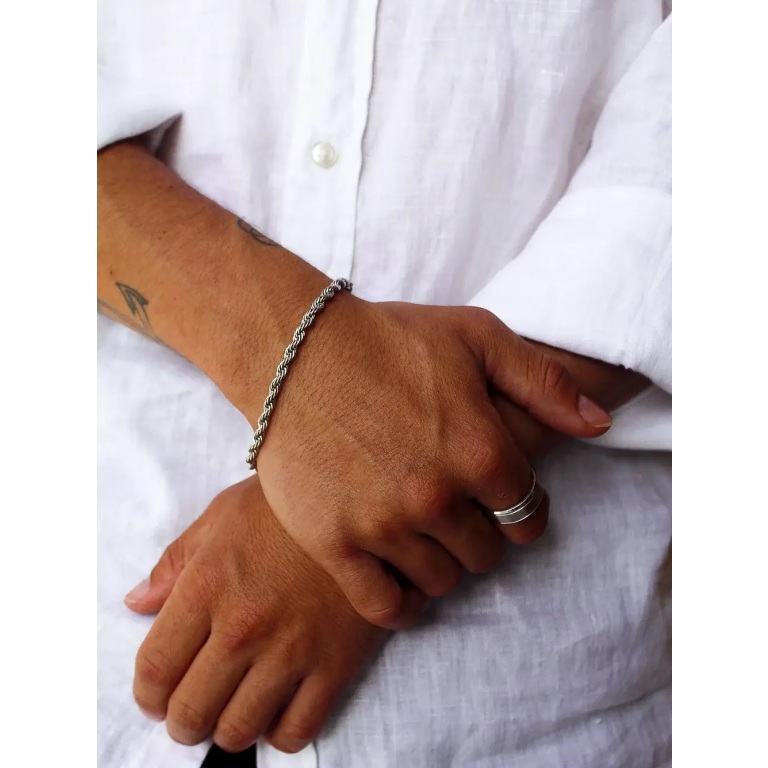 ffe797_acc1c0f069bb44dc84806a660a59f581~mv2